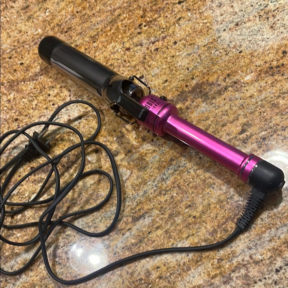 Pink and Black Curling Iron
